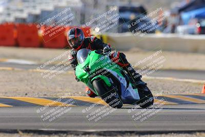 media/Dec-18-2022-SoCal Trackdays (Sun) [[8099a50955]]/Turn 2 (950am)/